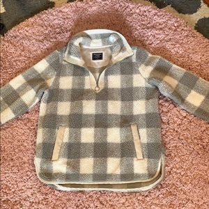 Abercrombie and Fitch pull over Sherpa